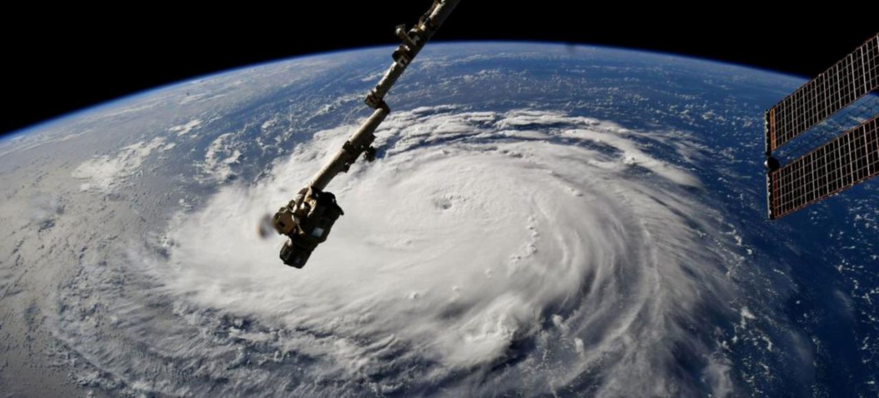 Le 12.09.2018:Le puissant ouragan Florence menace 500 km de côtes de l'est des États-Unis