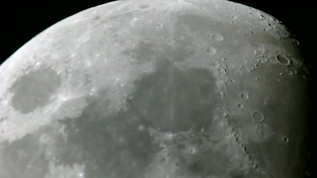 PHOTO DE LA LUNE DU 22.06.2018