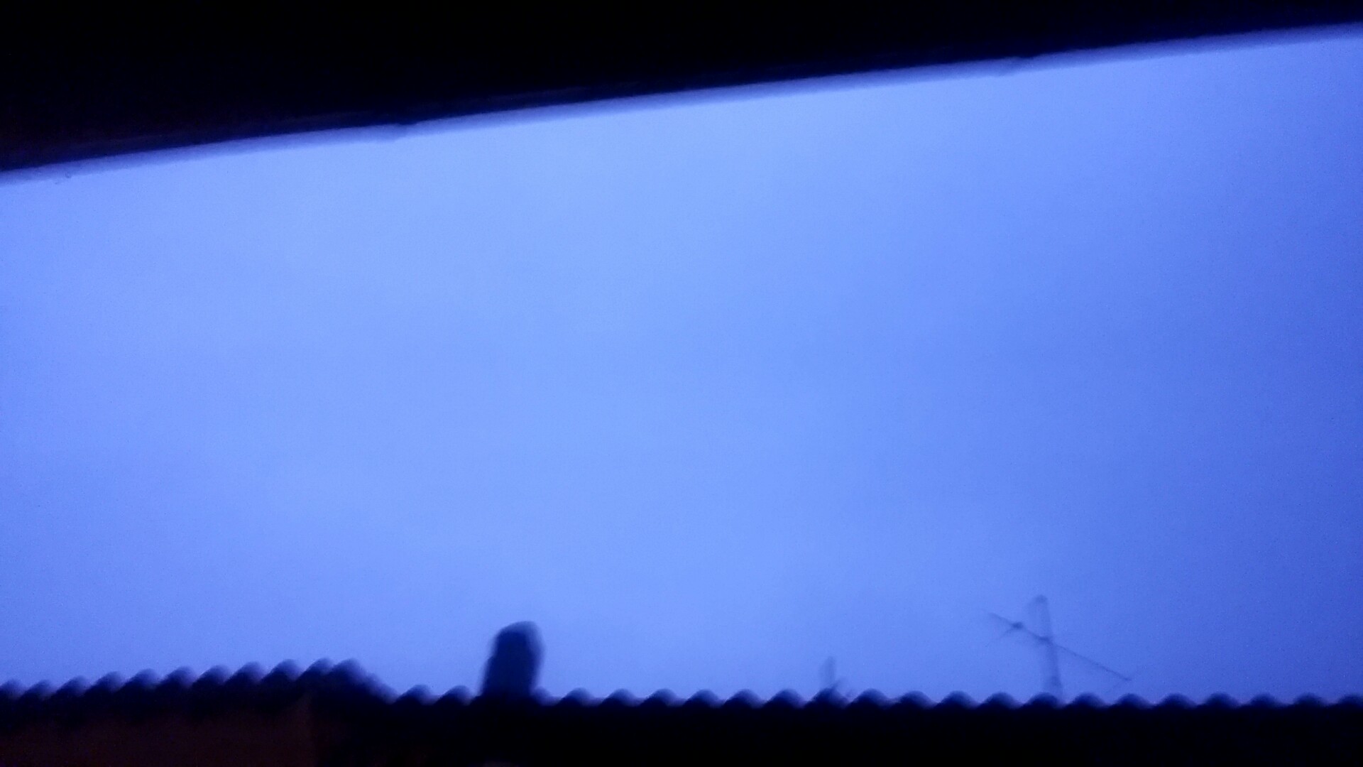 PHOTOS DU CIEL NUAGEUX ET ORAGEUX DIVERS