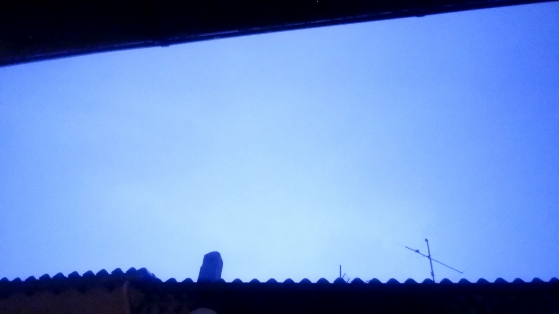 PHOTOS DU CIEL NUAGEUX ET ORAGEUX DIVERS