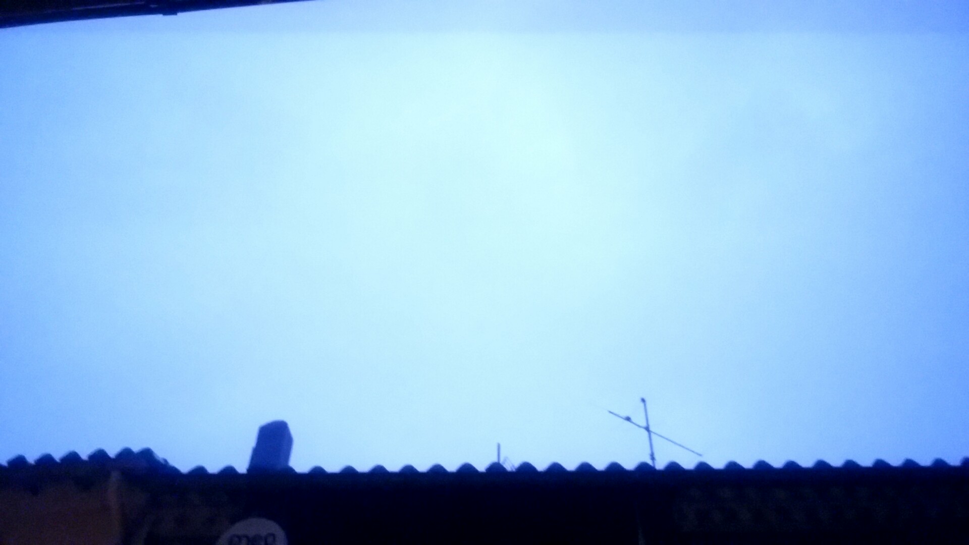 PHOTOS DU CIEL NUAGEUX ET ORAGEUX DIVERS