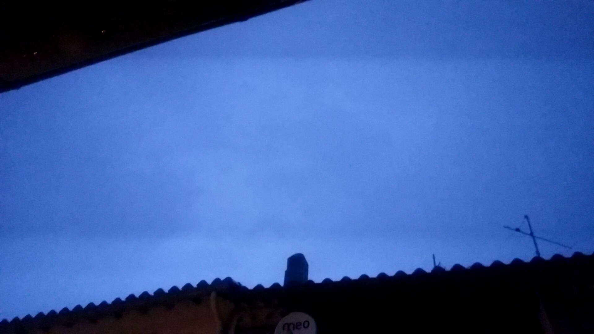 PHOTOS DU CIEL NUAGEUX ET ORAGEUX DIVERS