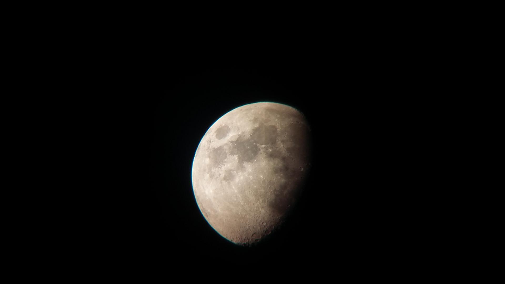 Photos de la Lune du 22.07.2017 a Saint-Gilles Vanessa Lagnau et Dimitri Paquier