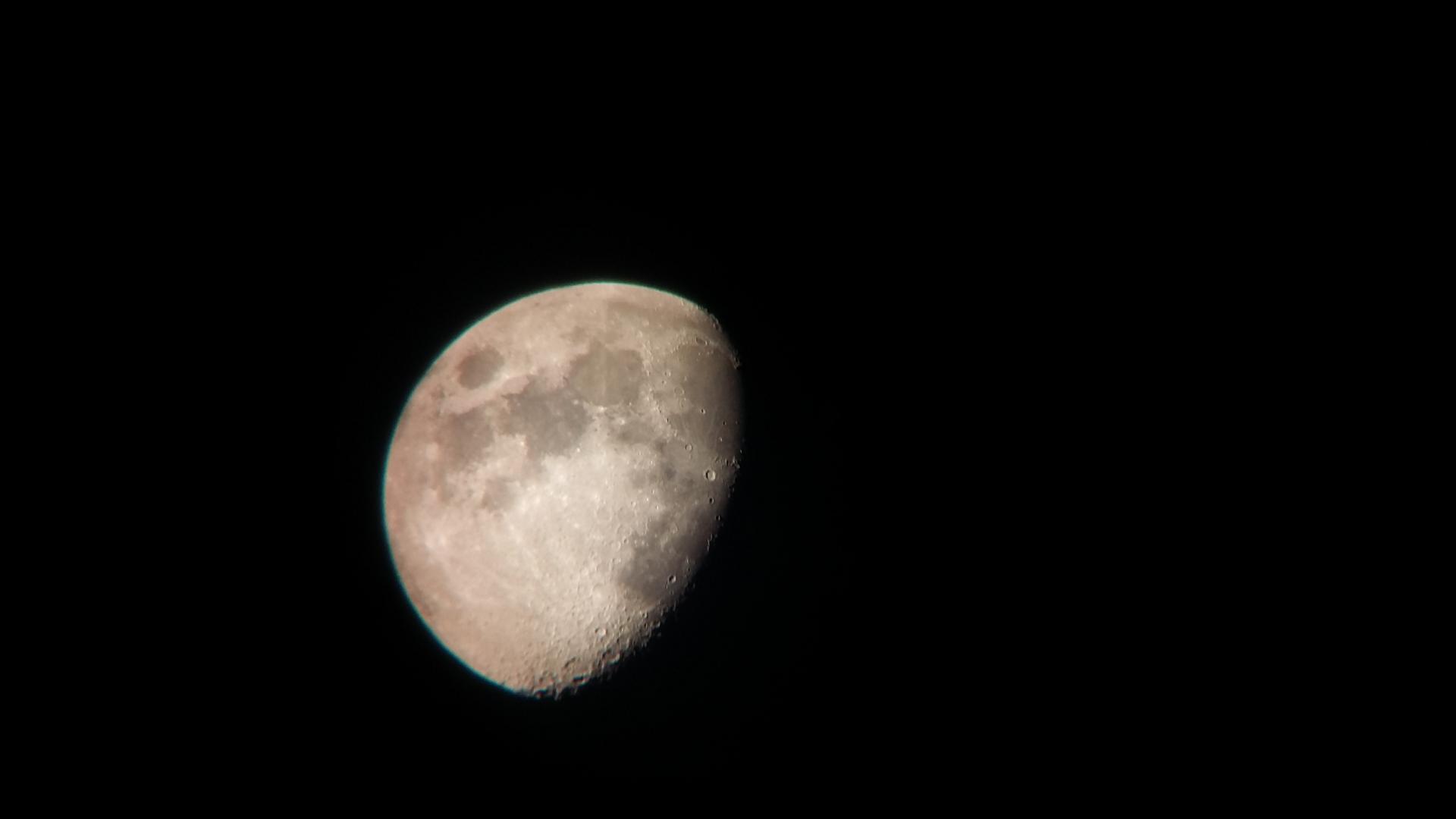 Photos de la Lune du 22.07.2017 a Saint-Gilles Vanessa Lagnau et Dimitri Paquier