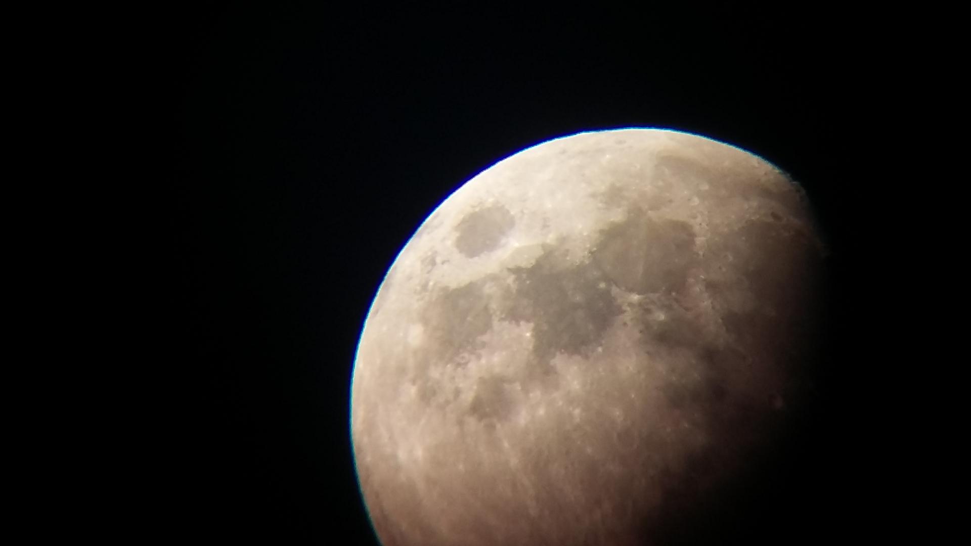 Photos de la Lune du 22.07.2017 a Saint-Gilles Vanessa Lagnau et Dimitri Paquier