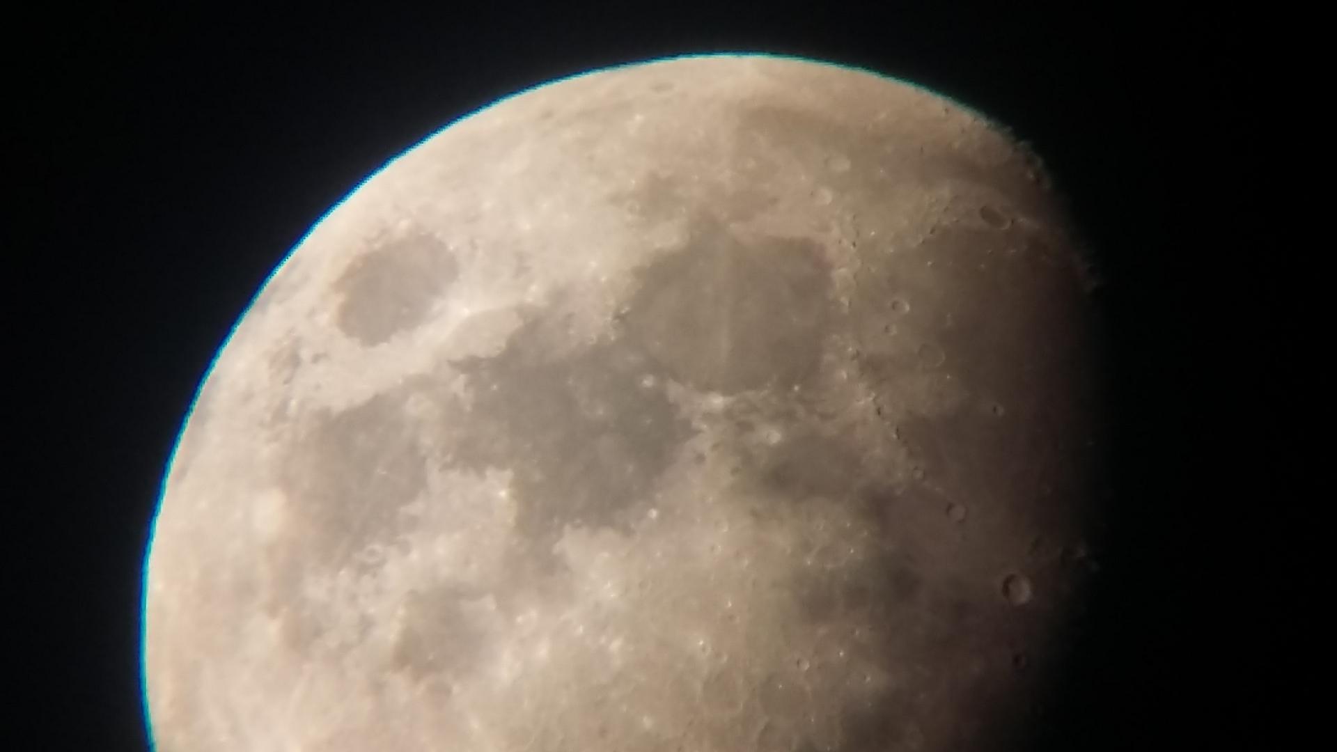 Photos de la Lune du 22.07.2017 a Saint-Gilles Vanessa Lagnau et Dimitri Paquier