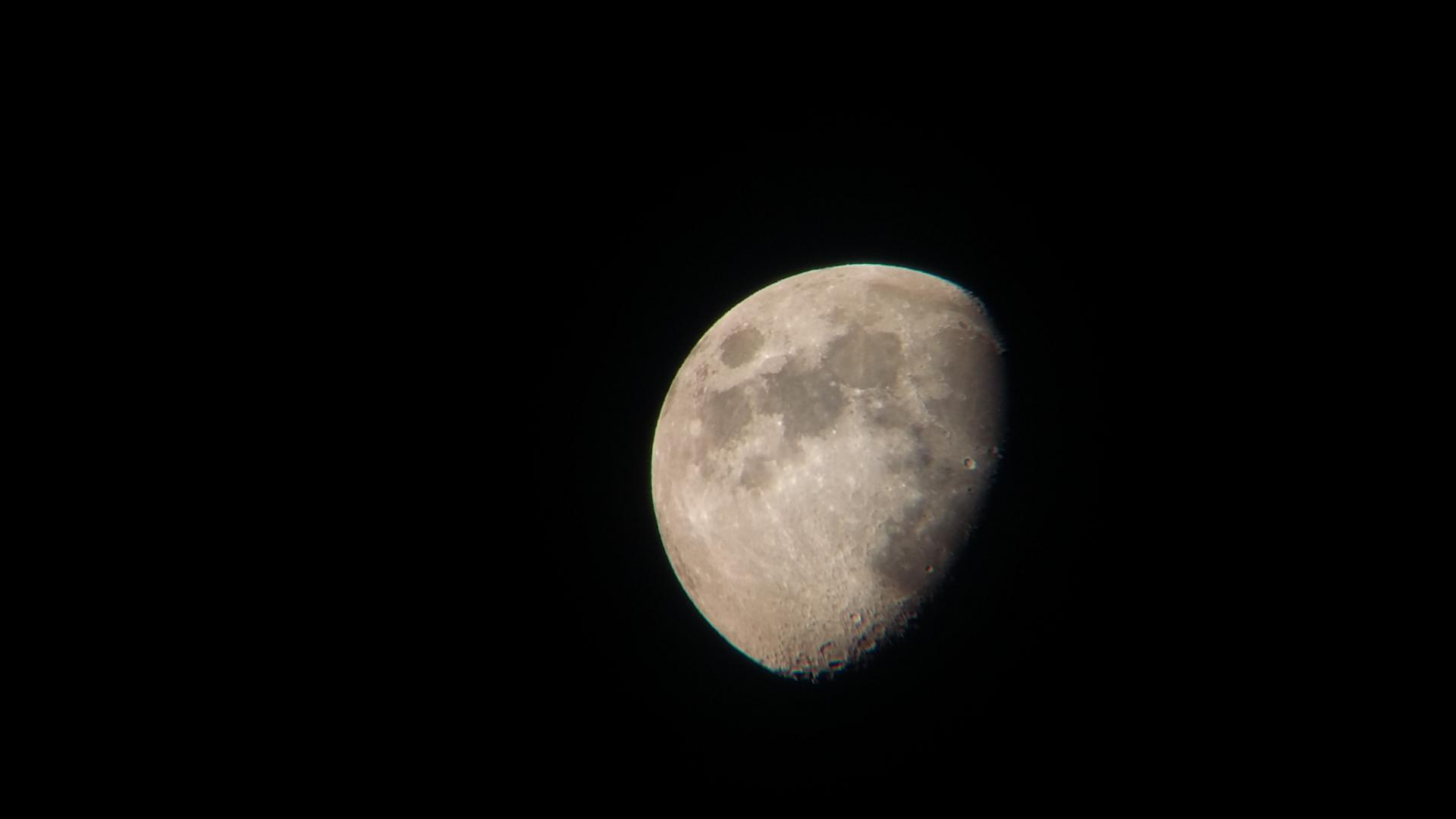 Photos de la Lune du 22.07.2017 a Saint-Gilles Vanessa Lagnau et Dimitri Paquier