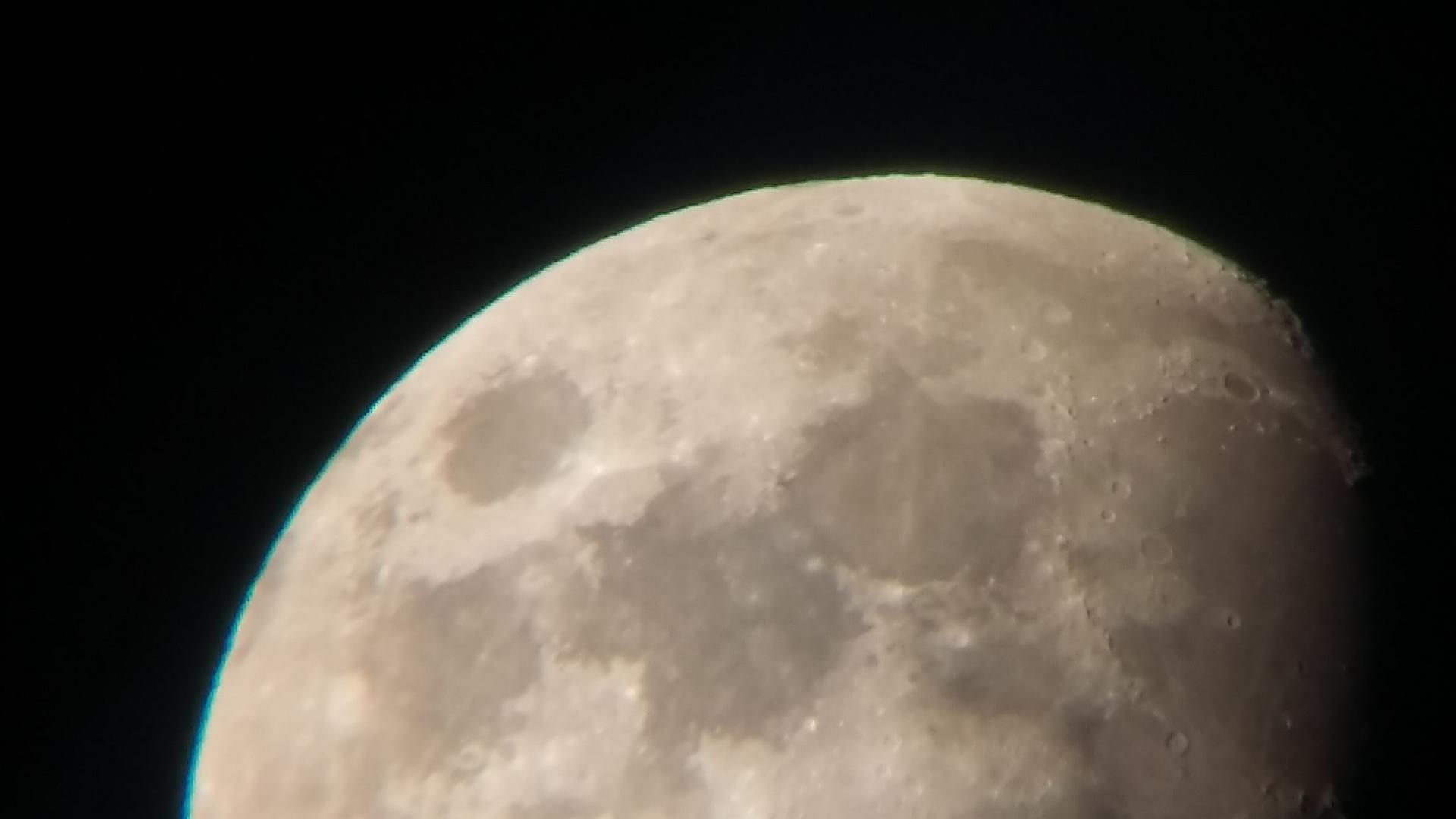 Photos de la Lune du 22.07.2017 a Saint-Gilles Vanessa Lagnau et Dimitri Paquier