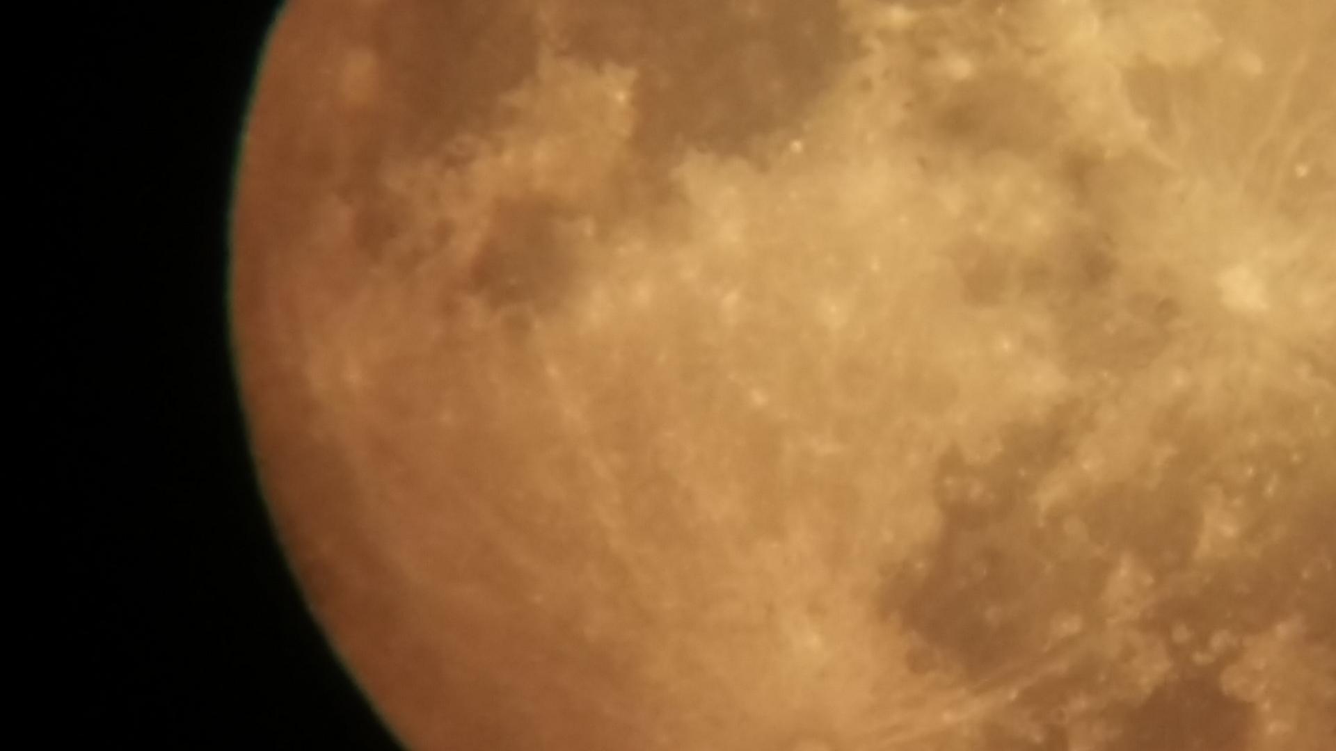 Photos de la Lune du 26.07.2017 a Saint-Gilles Vanessa Lagnau et Dimitri Paquier