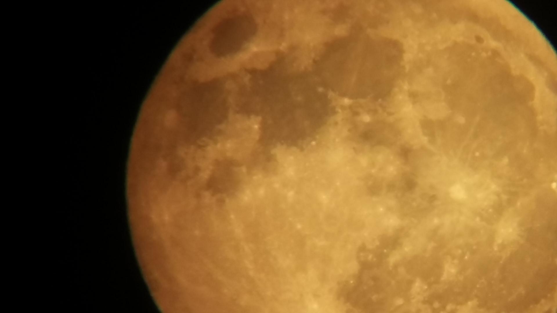 Photos de la Lune du 26.07.2017 a Saint-Gilles Vanessa Lagnau et Dimitri Paquier