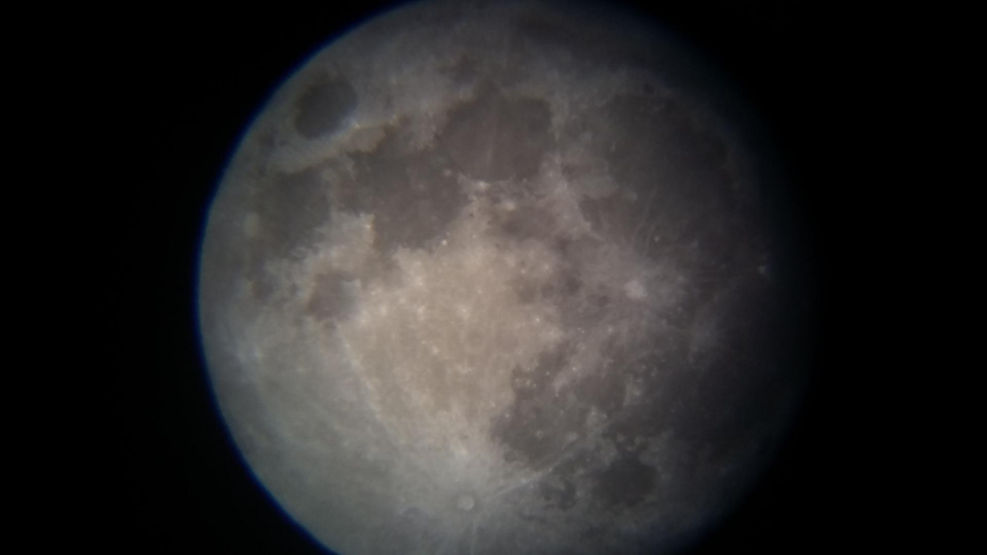 Photos de la Lune du 26.07.2017 a Saint-Gilles Vanessa Lagnau et Dimitri Paquier