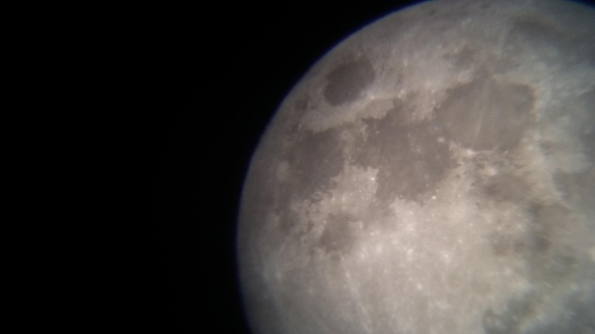Photos de la Lune du 26.07.2017 a Saint-Gilles Vanessa Lagnau et Dimitri Paquier