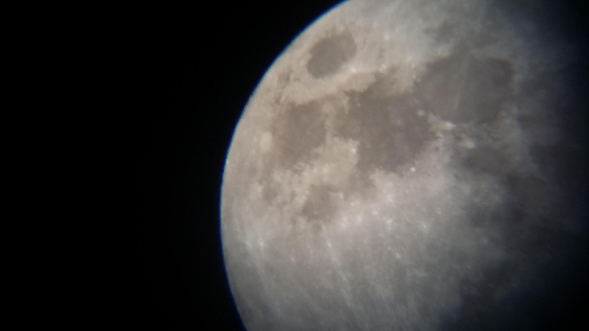 Photos de la Lune du 26.07.2017 a Saint-Gilles Vanessa Lagnau et Dimitri Paquier