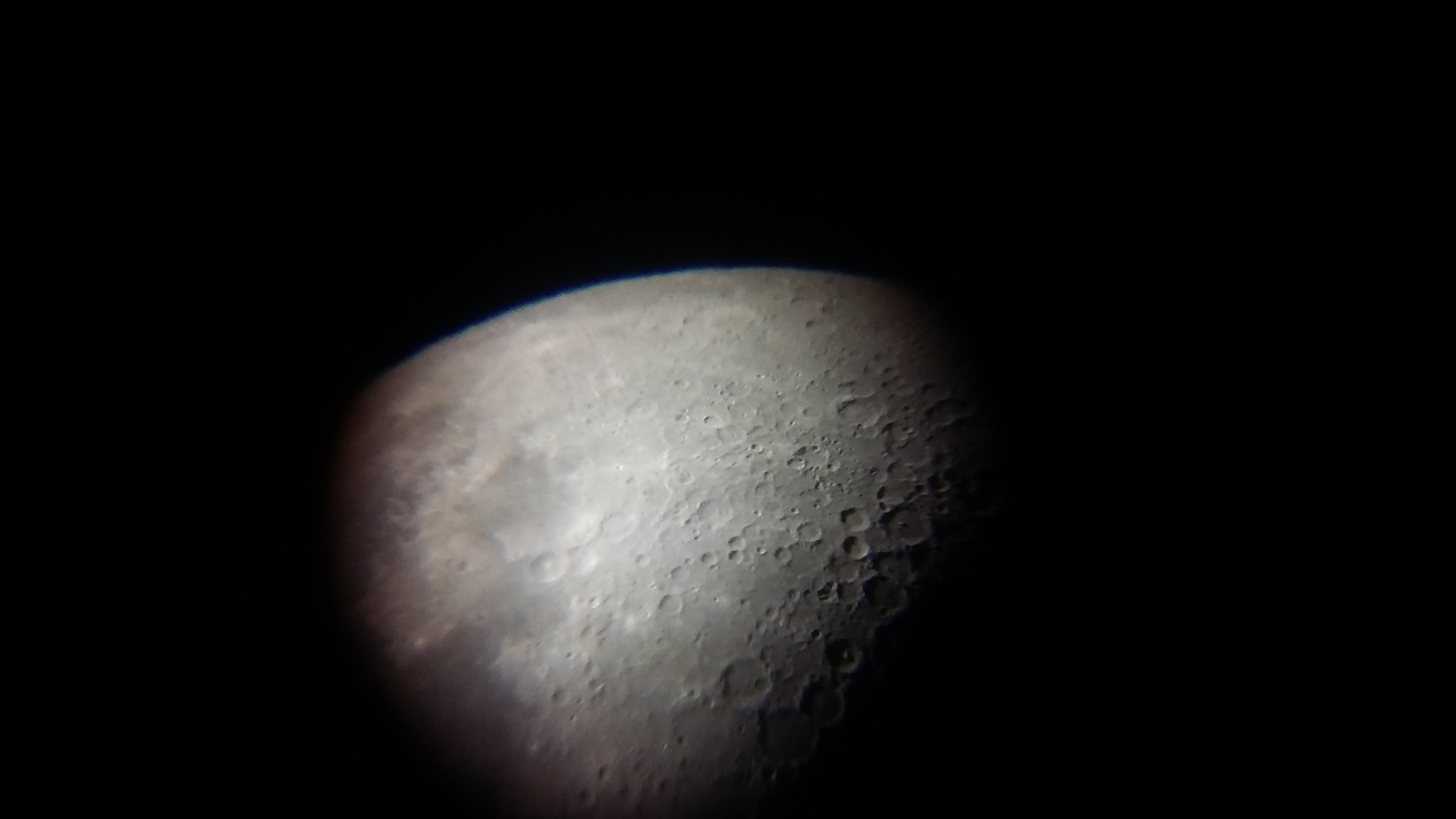 Image de la Lune et Sirius du 12.02.2019 Gryon Suisse et St Gilles France