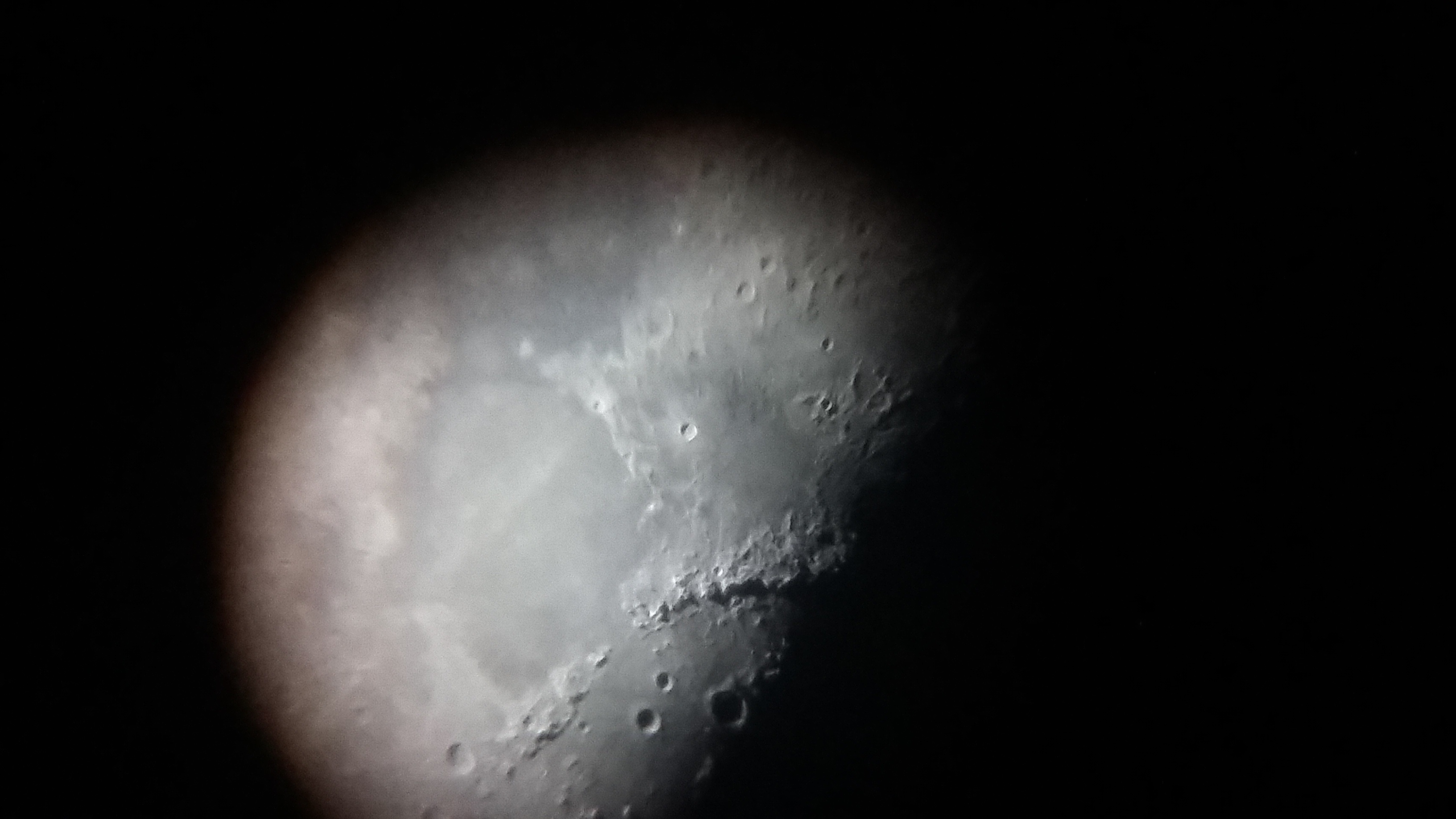 Image de la Lune et Sirius du 12.02.2019 Gryon Suisse et St Gilles France