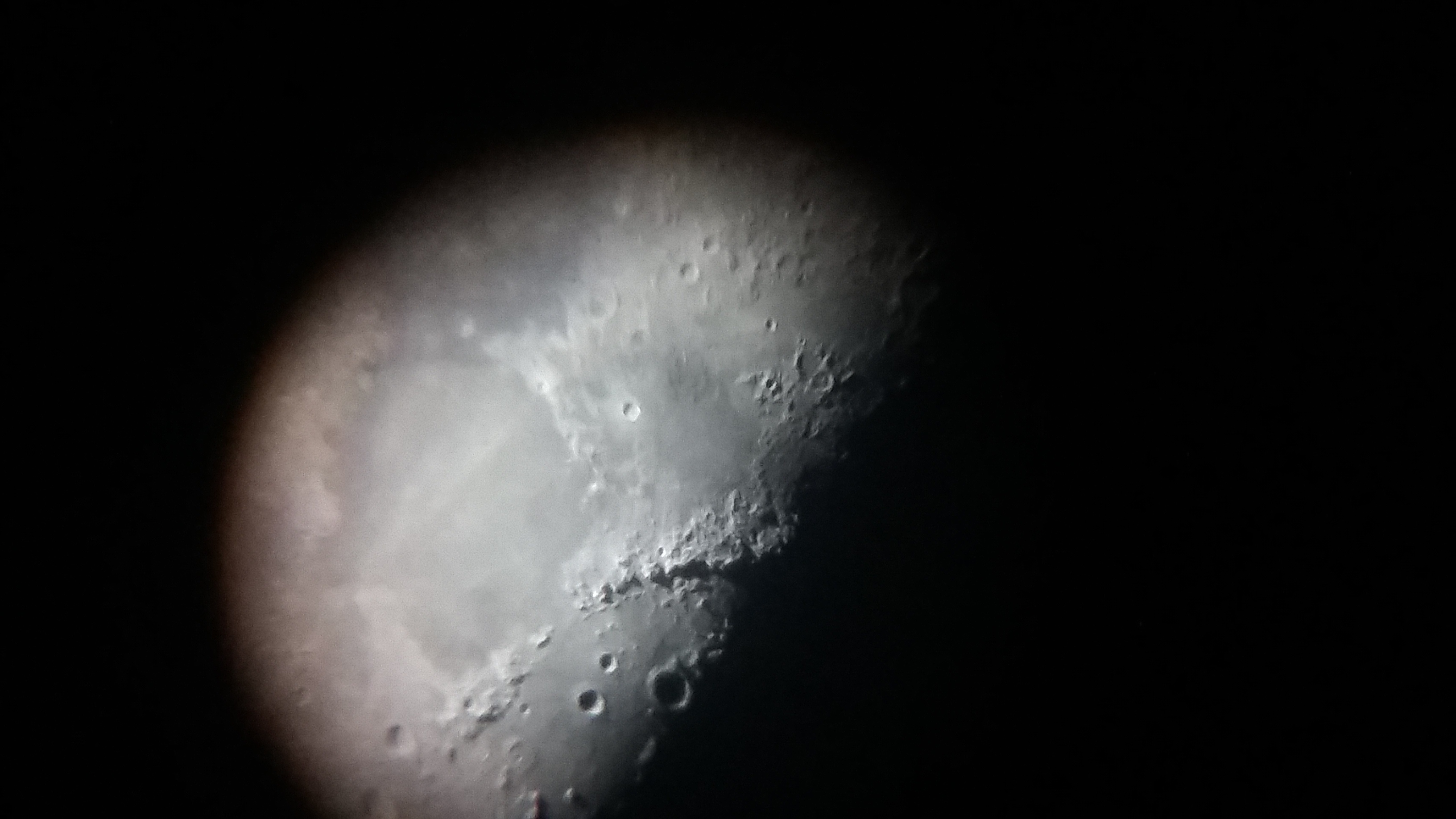 Image de la Lune et Sirius du 12.02.2019 Gryon Suisse et St Gilles France