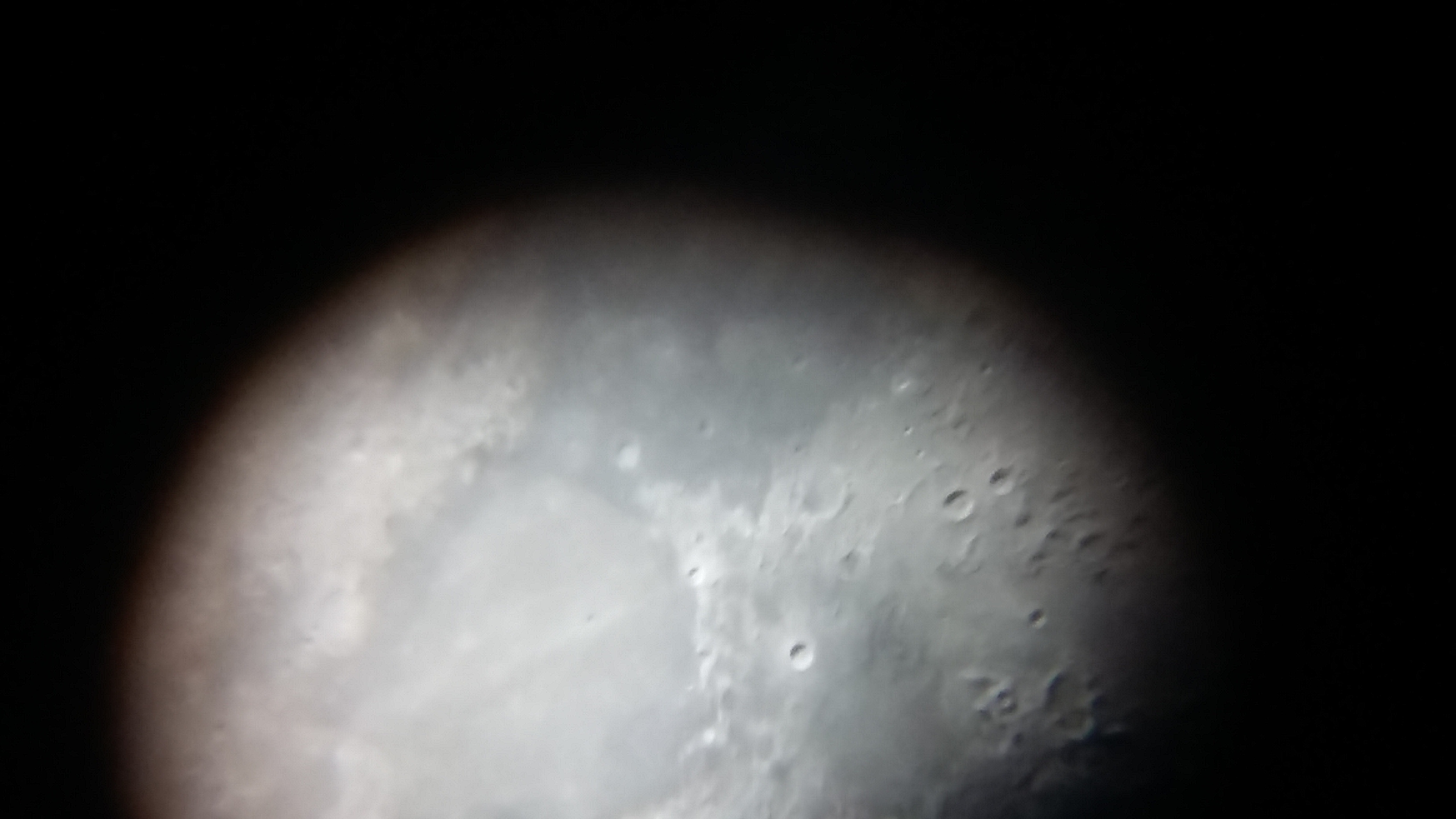 Image de la Lune et Sirius du 12.02.2019 Gryon Suisse et St Gilles France