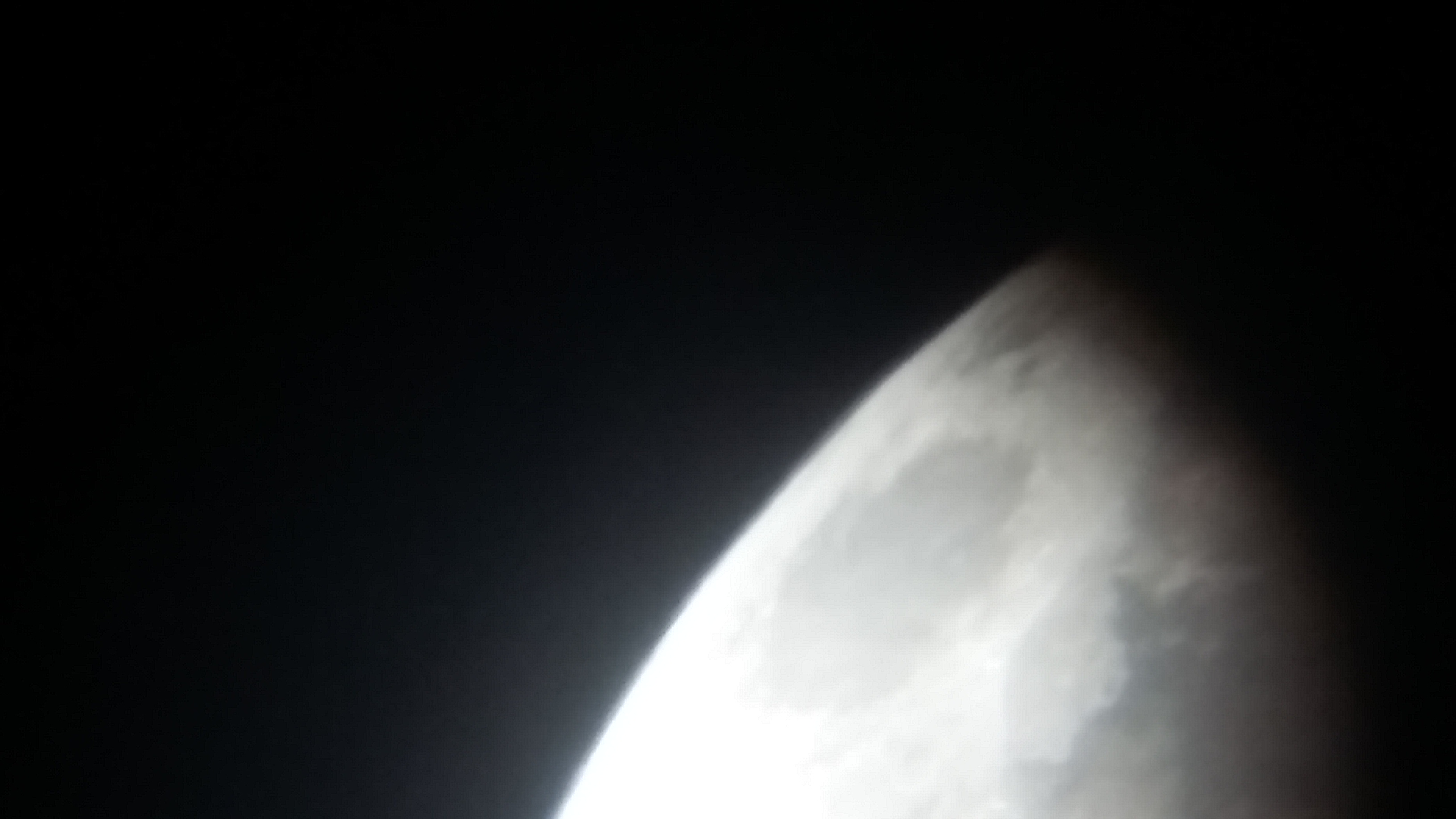 Image de la Lune et Sirius du 12.02.2019 Gryon Suisse et St Gilles France