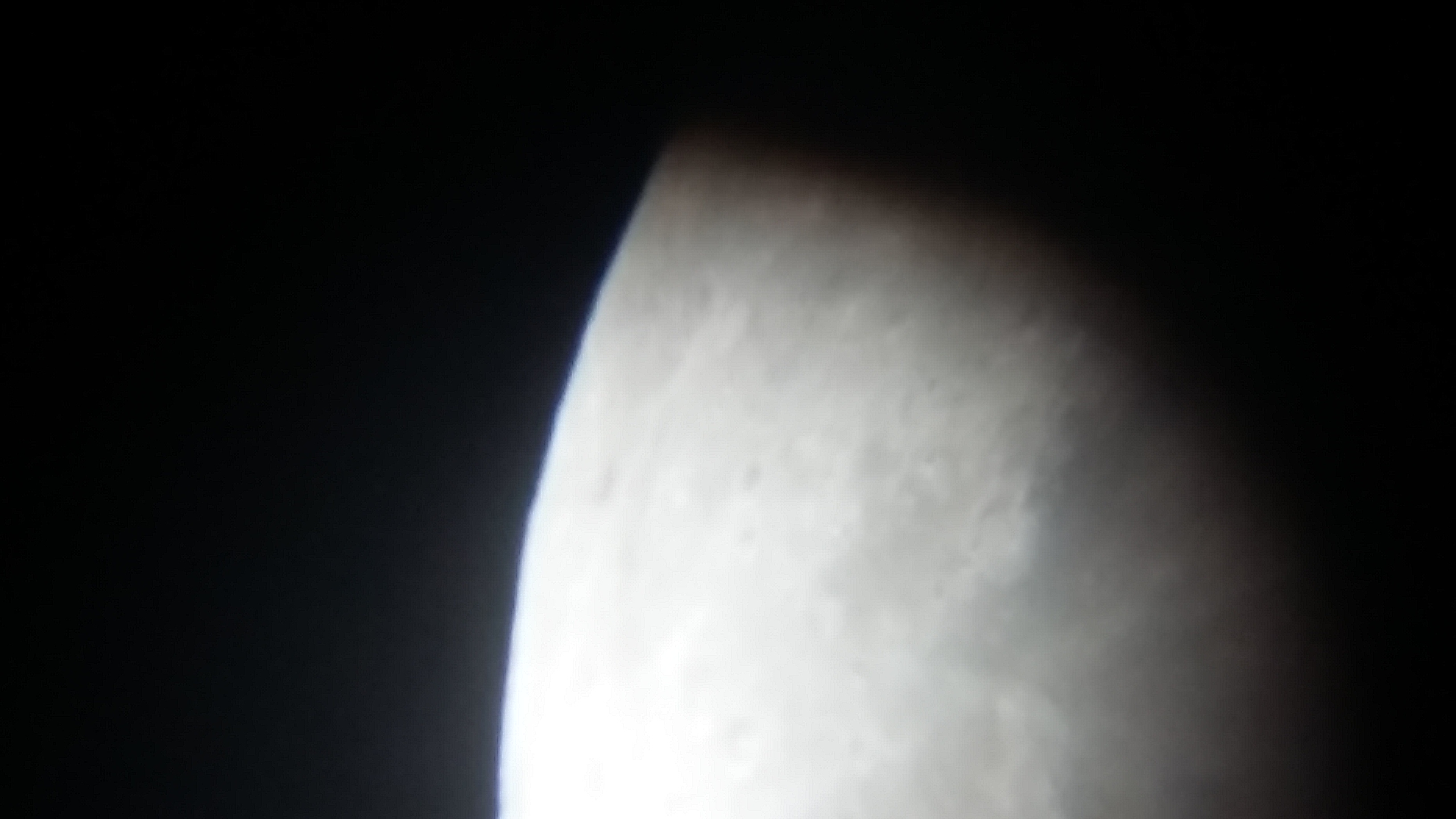 Image de la Lune et Sirius du 12.02.2019 Gryon Suisse et St Gilles France
