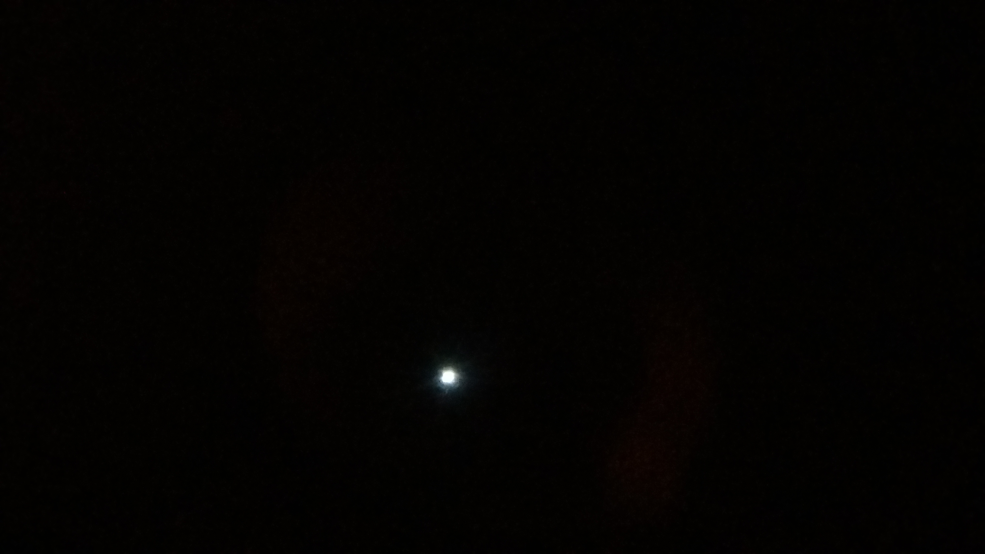 Image de la Lune et Sirius du 12.02.2019 Gryon Suisse et St Gilles France
