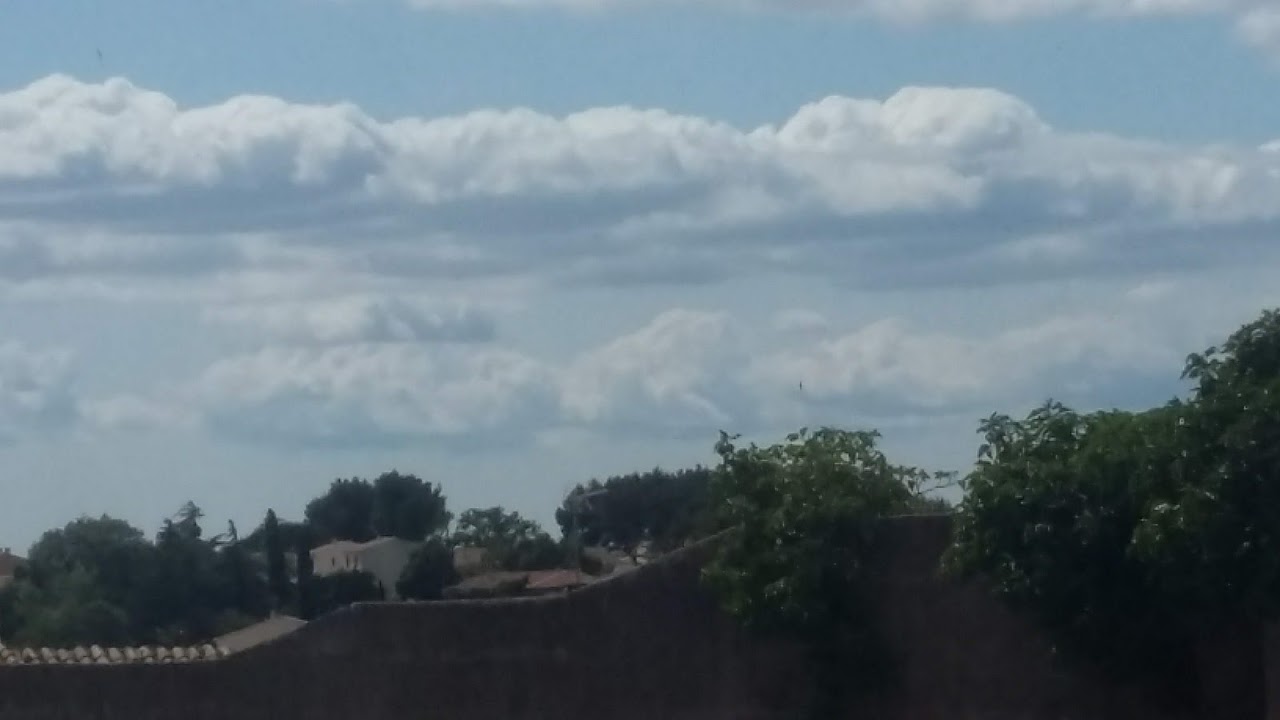  PHOTOS DU CIEL NUAGEUX ET ORAGEUX DIVERS