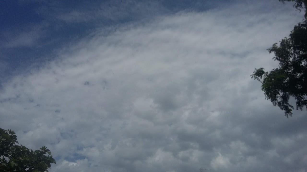  PHOTOS DU CIEL NUAGEUX ET ORAGEUX DIVERS