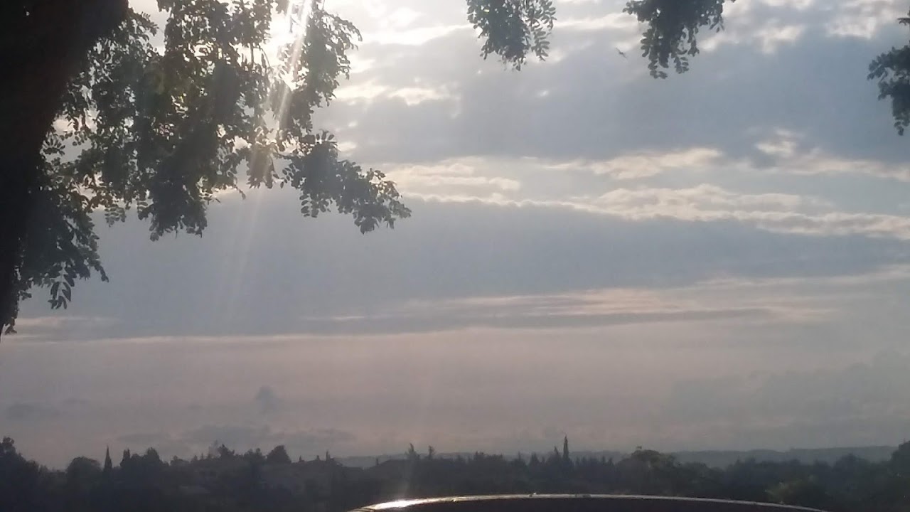 	 PHOTOS DU CIEL NUAGEUX ORAGEUX DIVERS
