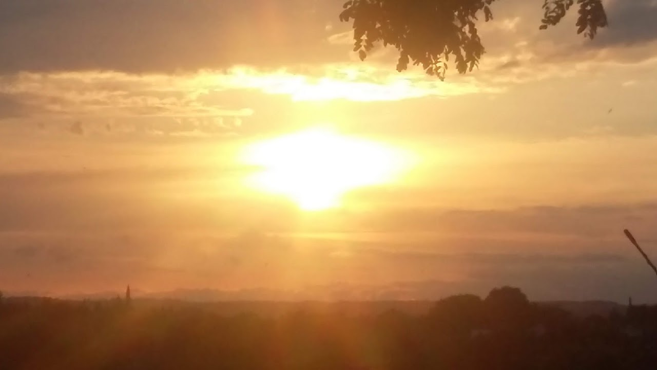 	 PHOTOS DU CIEL NUAGEUX ORAGEUX DIVERS