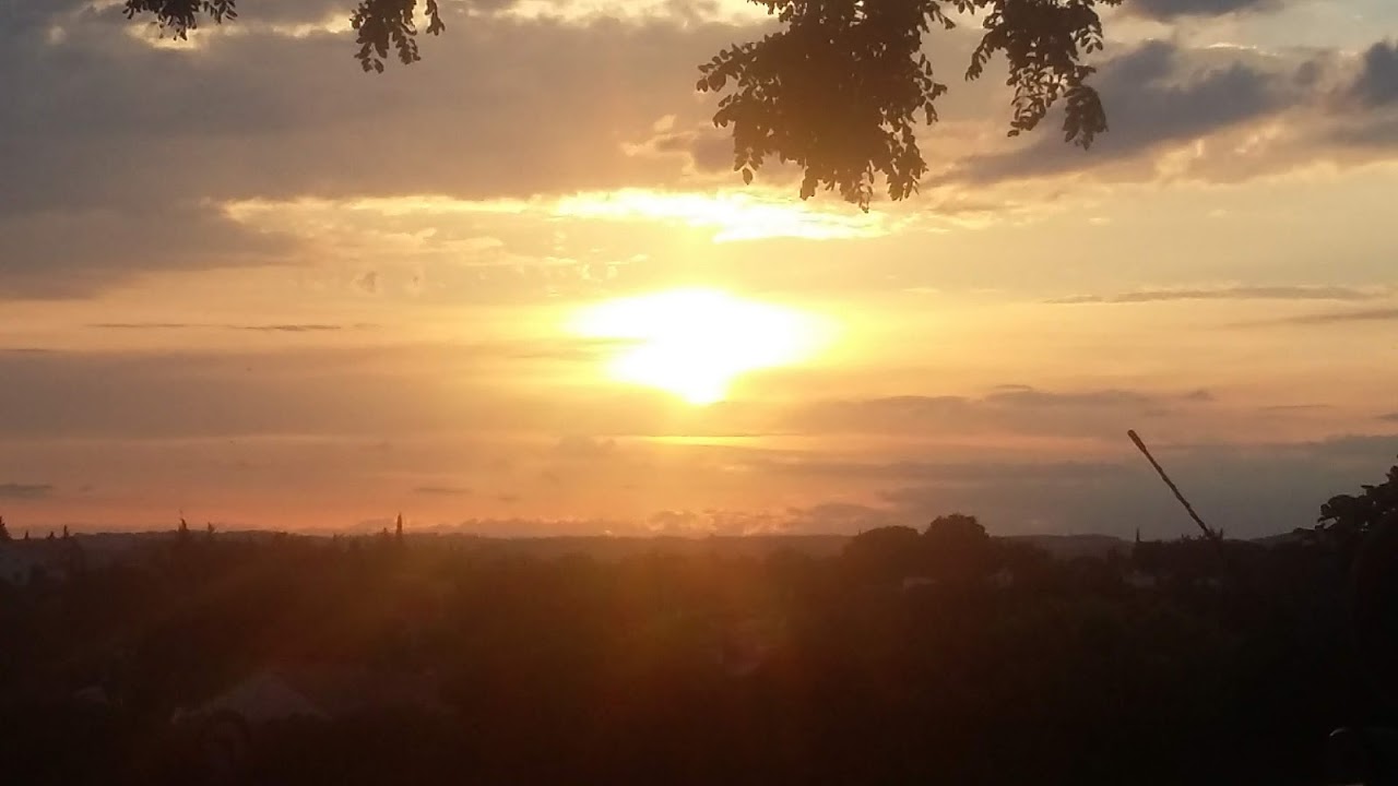 	 PHOTOS DU CIEL NUAGEUX ORAGEUX DIVERS