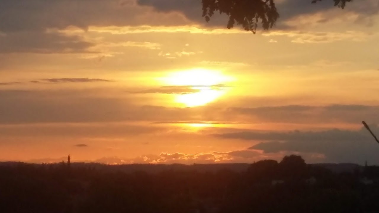 	 PHOTOS DU CIEL NUAGEUX ORAGEUX DIVERS