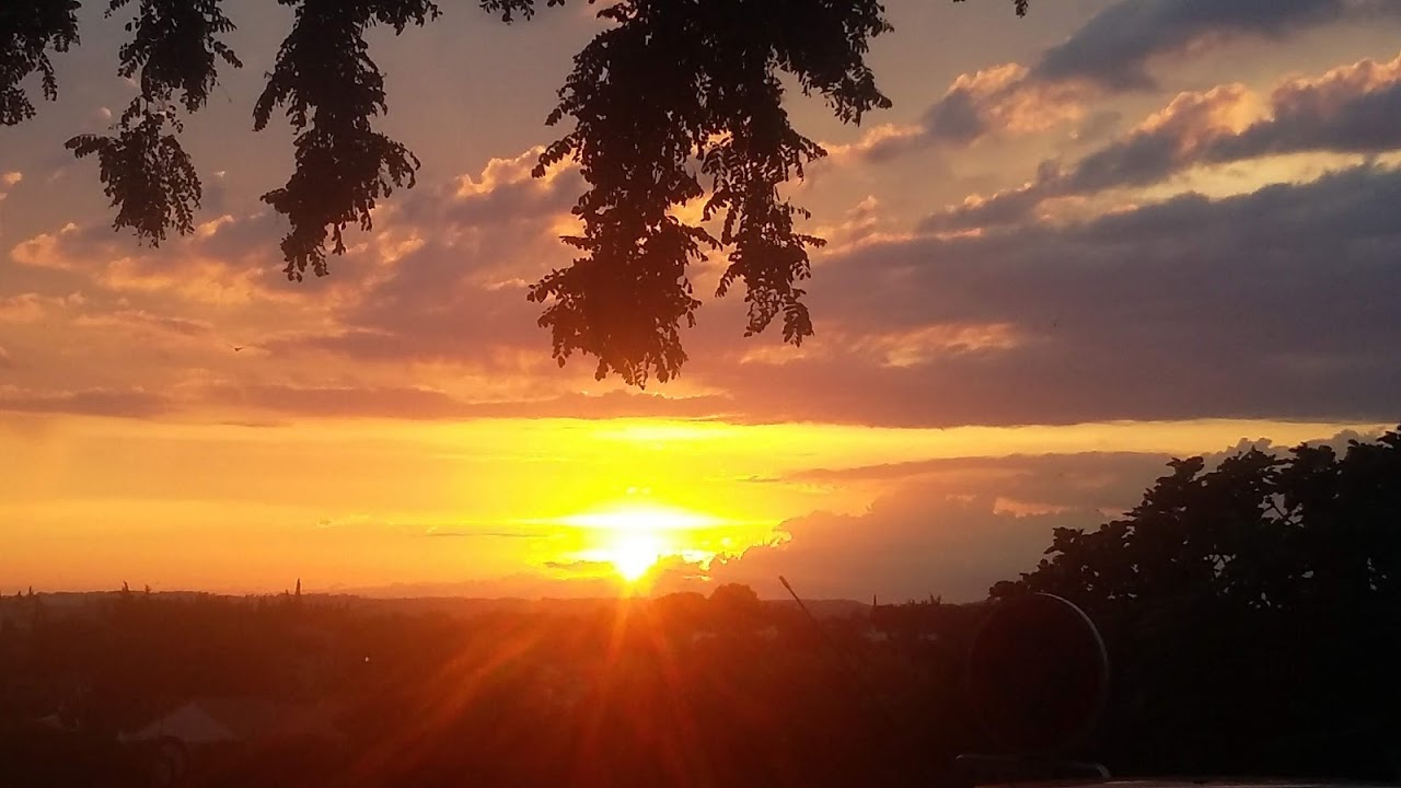 	 PHOTOS DU CIEL NUAGEUX ORAGEUX DIVERS