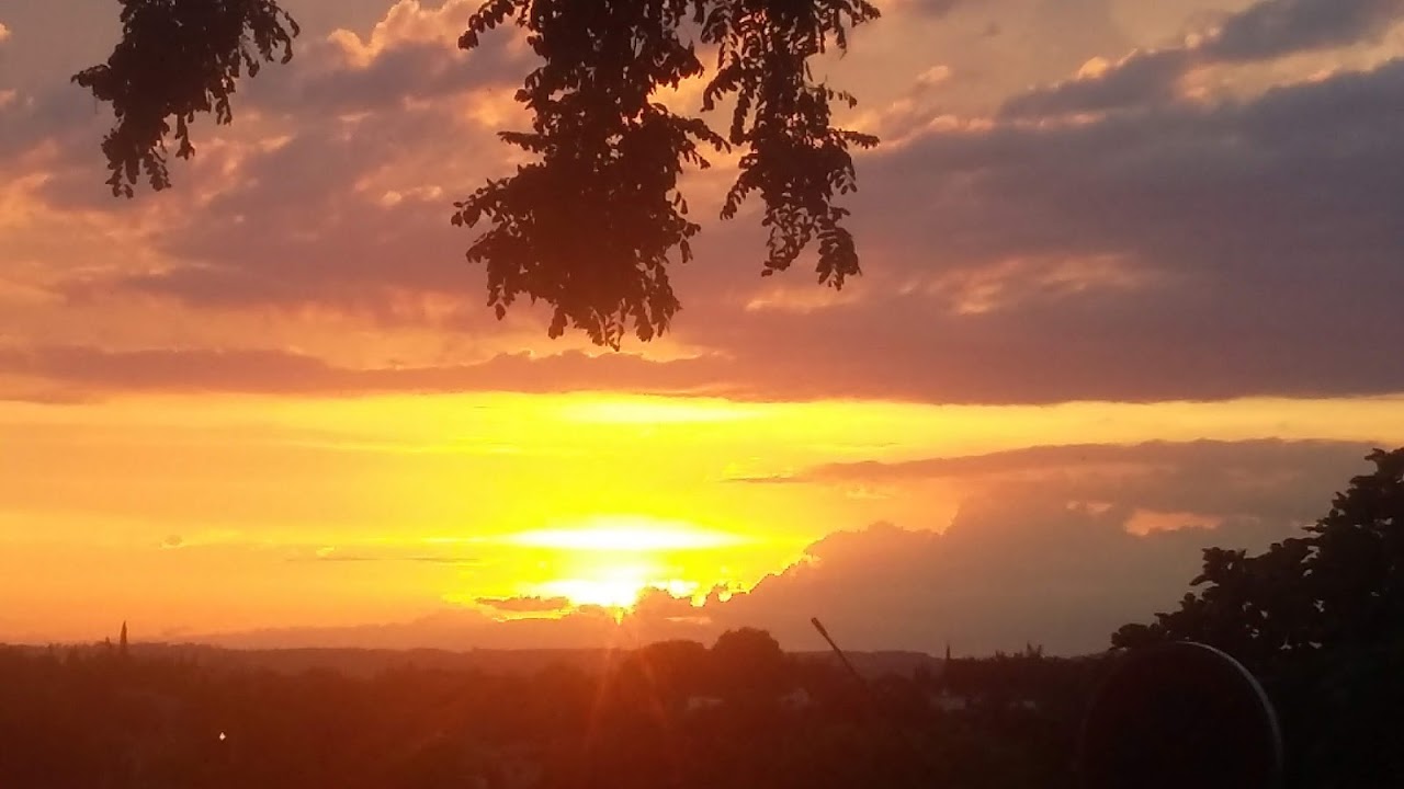 	 PHOTOS DU CIEL NUAGEUX ORAGEUX DIVERS