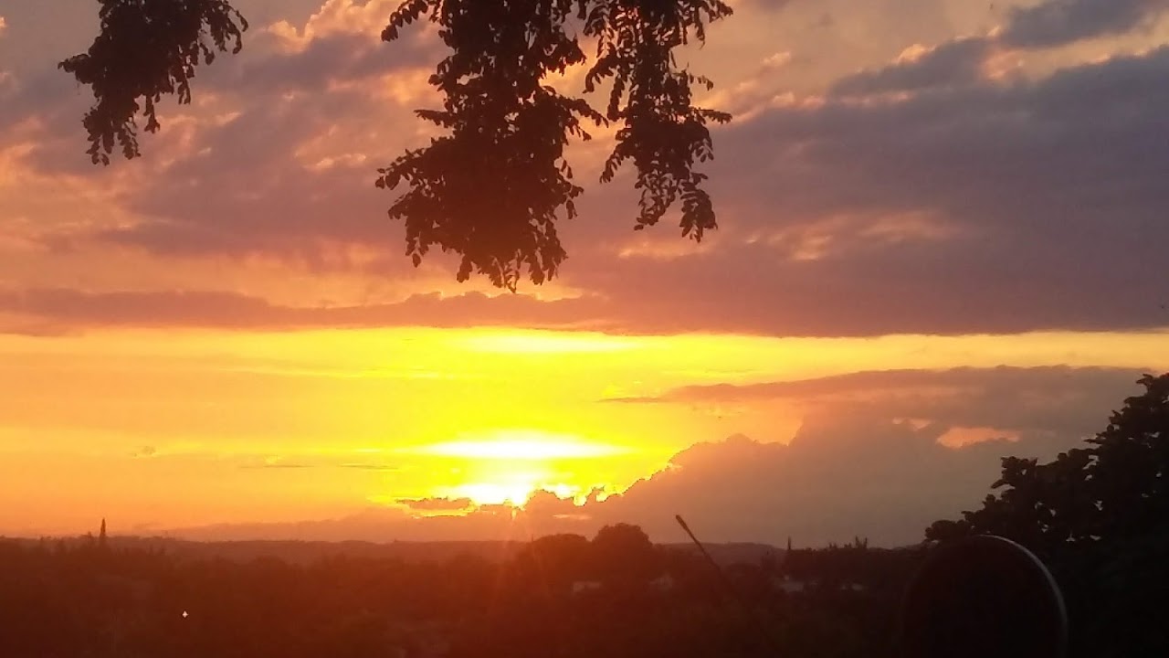 	 PHOTOS DU CIEL NUAGEUX ORAGEUX DIVERS