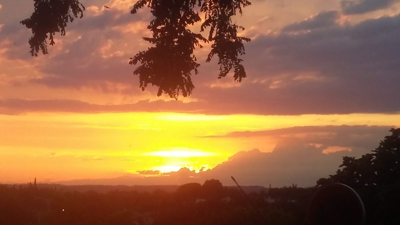 	 PHOTOS DU CIEL NUAGEUX ORAGEUX DIVERS