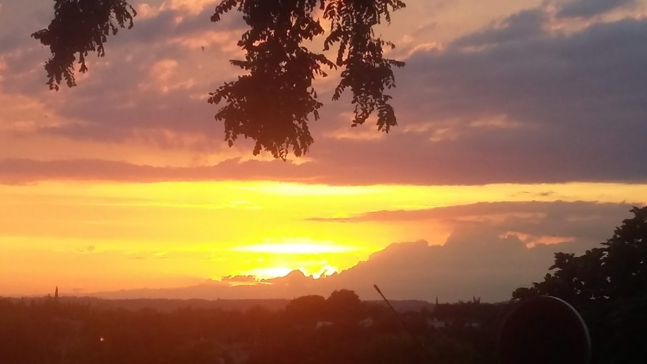 	 PHOTOS DU CIEL NUAGEUX ORAGEUX DIVERS