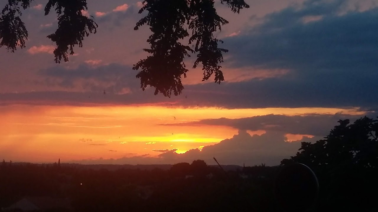 	 PHOTOS DU CIEL NUAGEUX ORAGEUX DIVERS