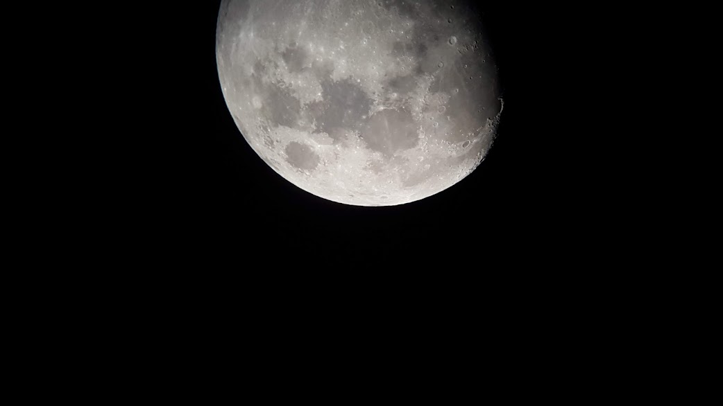 PHOTOS DE LA LUNE, JUPITER ET SATURNE LE 12/06/2019.