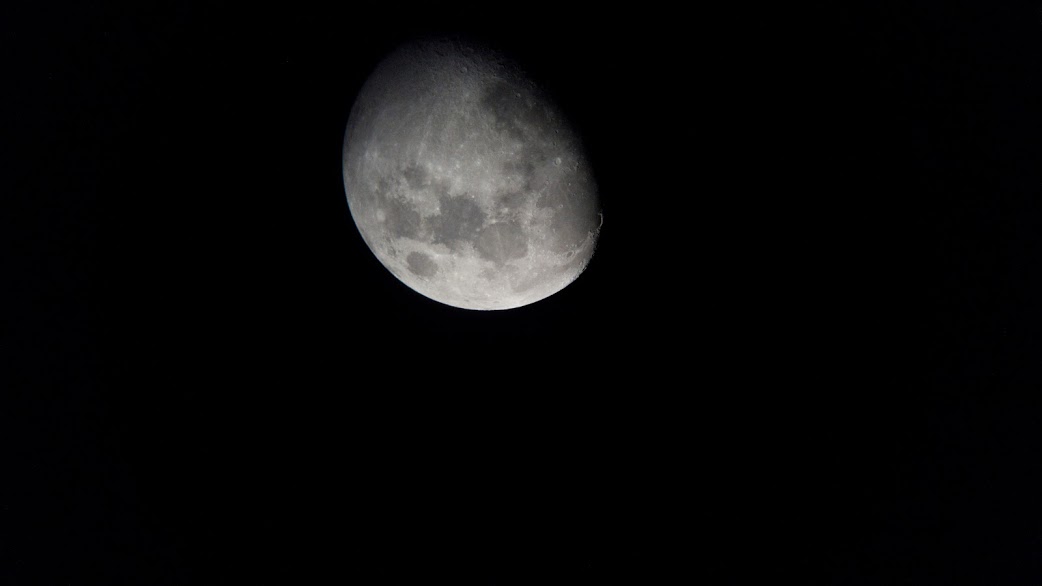 PHOTOS DE LA LUNE, JUPITER ET SATURNE LE 12/06/2019.