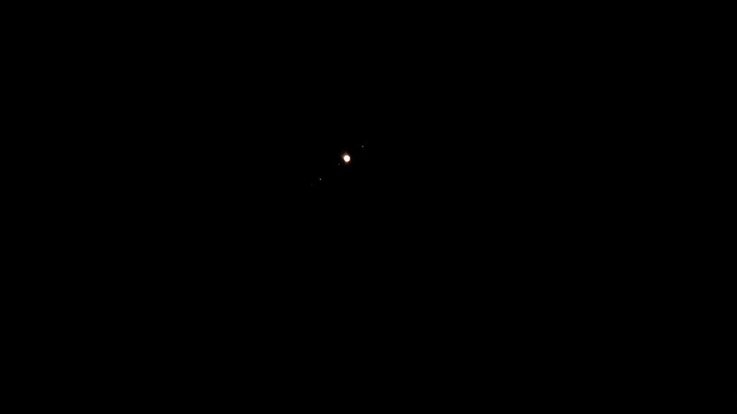PHOTOS DE LA LUNE, JUPITER ET SATURNE LE 12/06/2019.