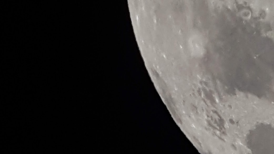 PHOTOS DE LA LUNE, JUPITER ET SATURNE LE 12/06/2019.