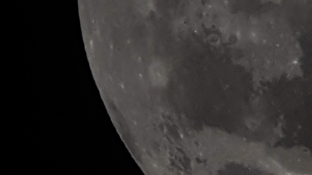 PHOTOS DE LA LUNE, JUPITER ET SATURNE LE 12/06/2019.