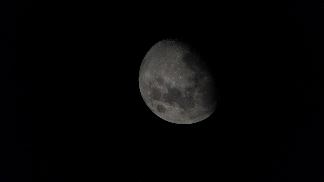 PHOTOS DE LA LUNE, JUPITER ET SATURNE LE 12/06/2019.