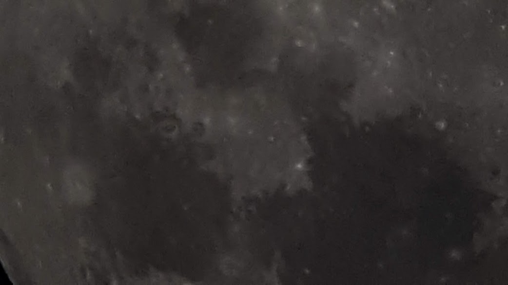 PHOTOS DE LA LUNE, JUPITER ET SATURNE LE 12/06/2019.