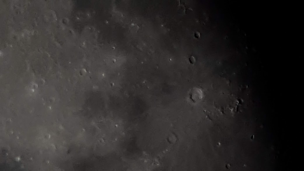 PHOTOS DE LA LUNE, JUPITER ET SATURNE LE 12/06/2019.