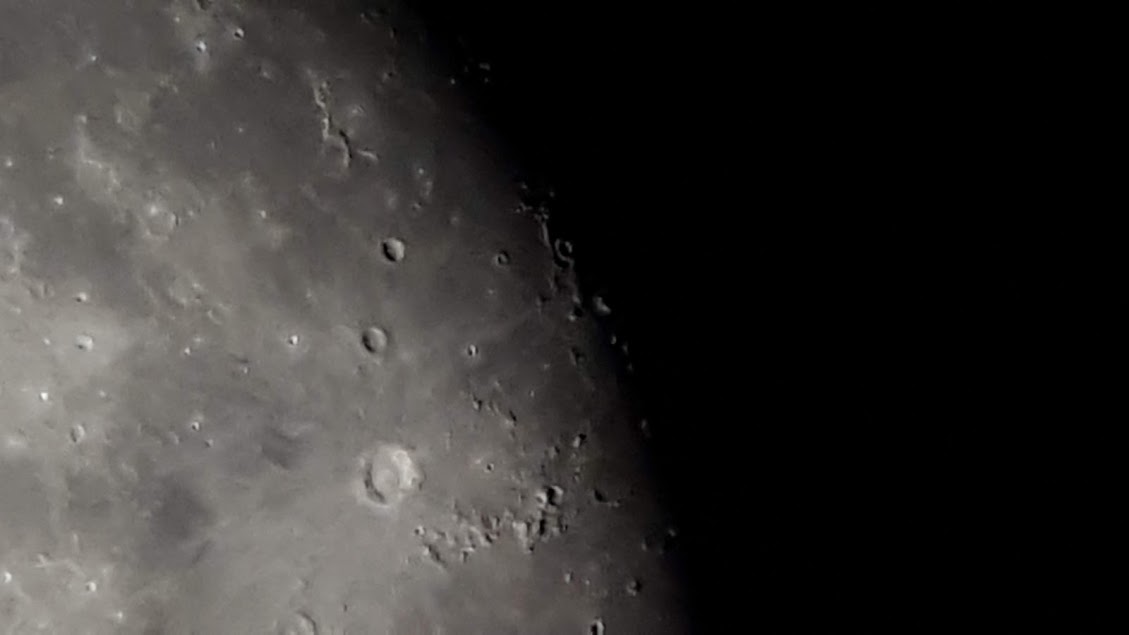 PHOTOS DE LA LUNE, JUPITER ET SATURNE LE 12/06/2019.