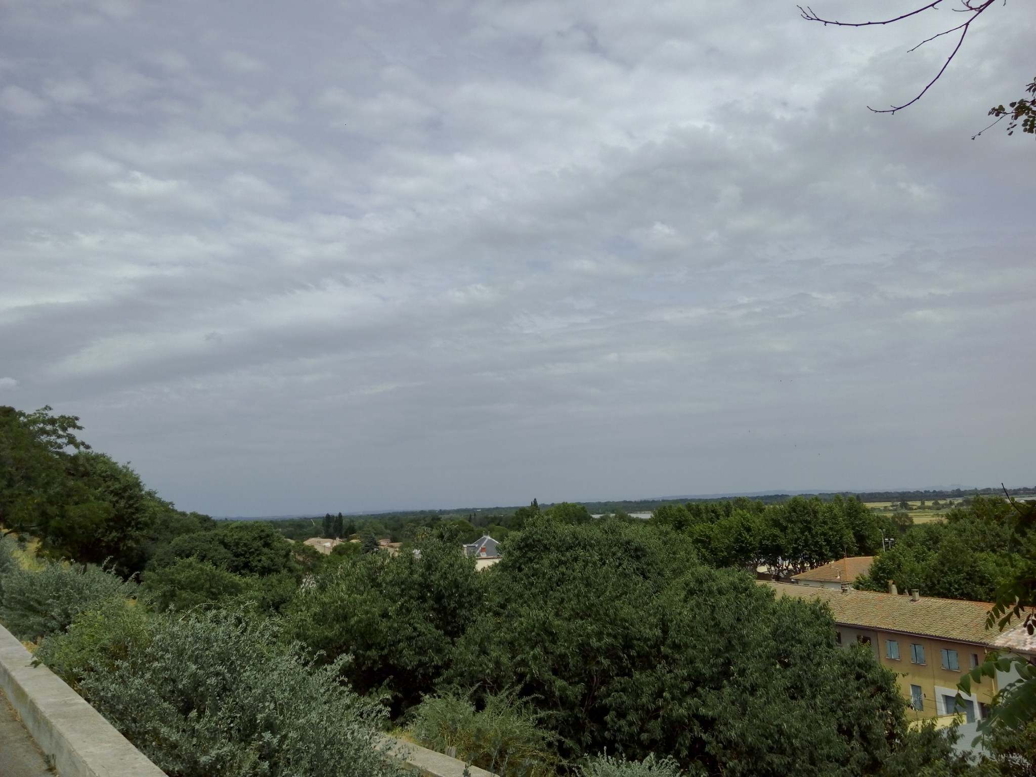  PHOTOS DU CIEL NUAGEUX ET ORAGEUX DIVERS