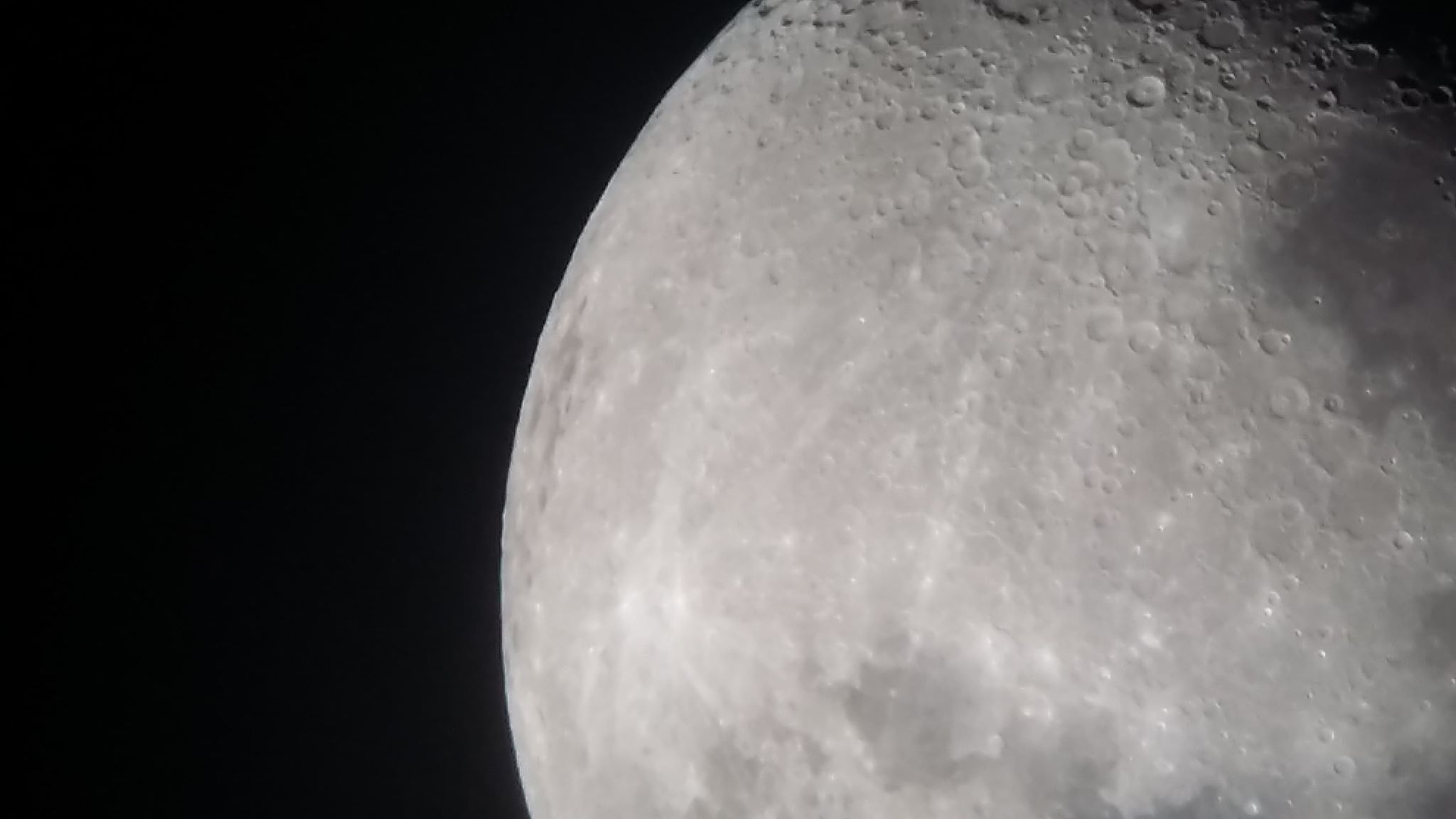 PHOTOS DE LA LUNE ET DE JUPITER LE 12/06/2019.