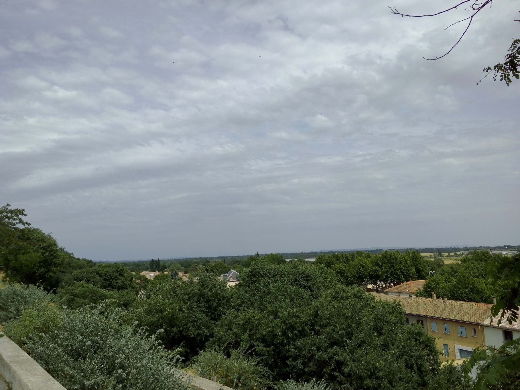  PHOTOS DU CIEL NUAGEUX ET ORAGEUX DIVERS