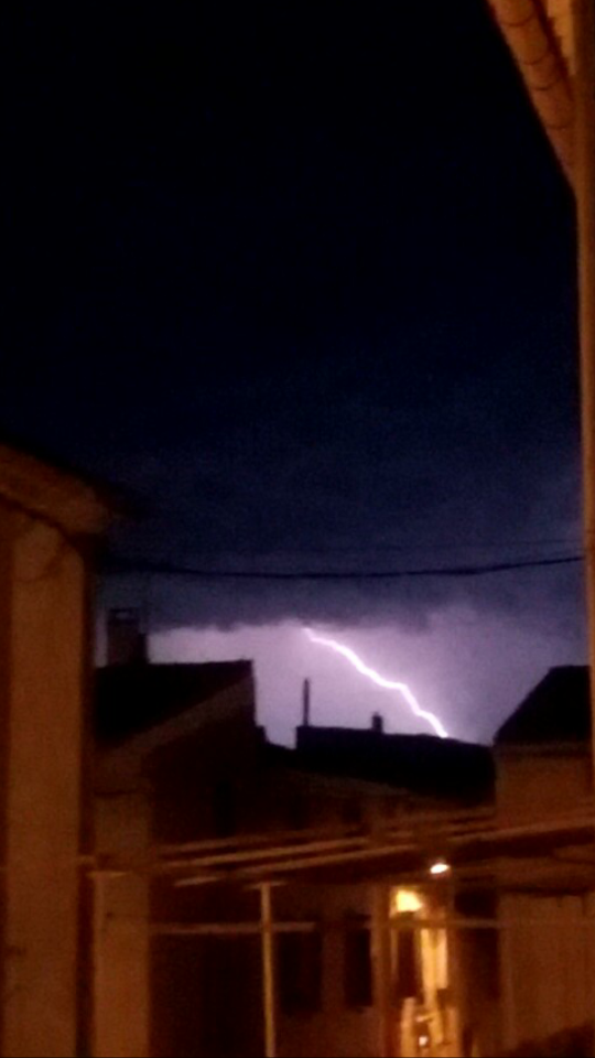 PHOTOS DES ORAGES DU 5 ET 7.08.2018. Avec Dimitri Paquier , Vanessa Lagnau Paquier