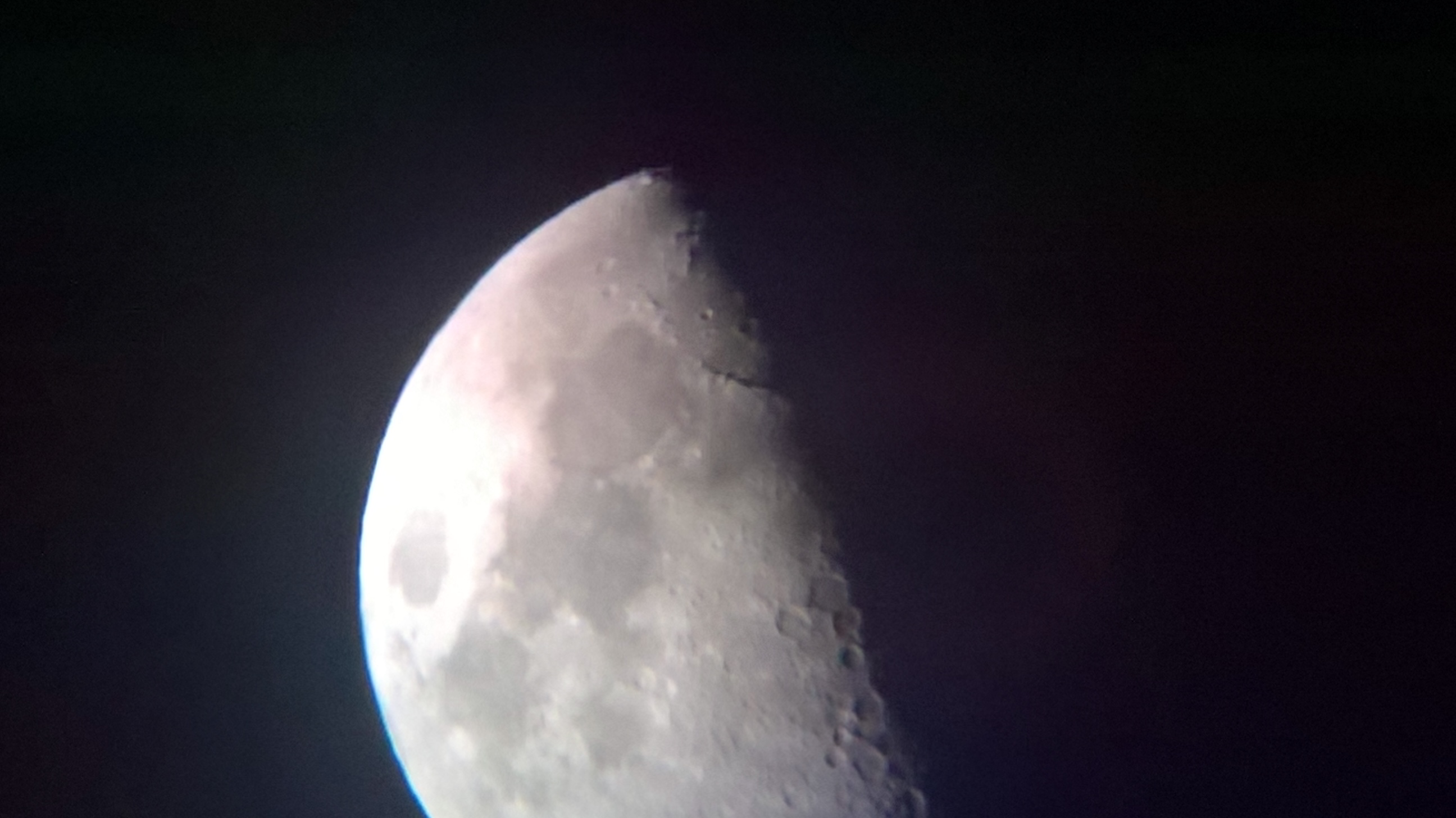 PHOTOS DE LA LUNE LE 11/06/2019.